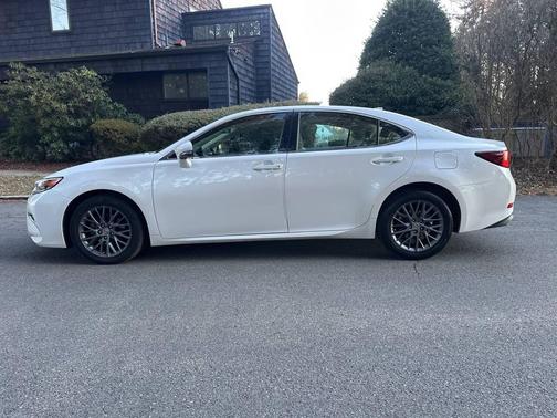 2018 Lexus ES 350 Base