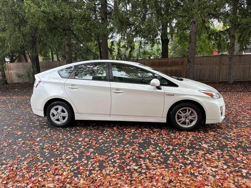 2011 Toyota Prius IV
