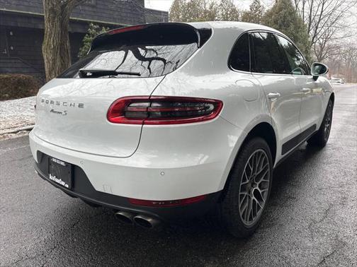 2016 Porsche Macan S