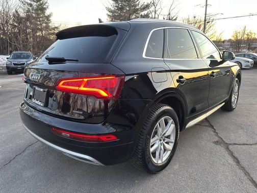 2020 Audi Q5 45 Premium