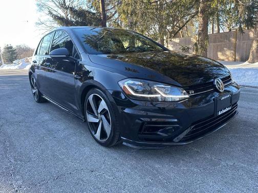 2018 Volkswagen Golf R 2.0T DSG