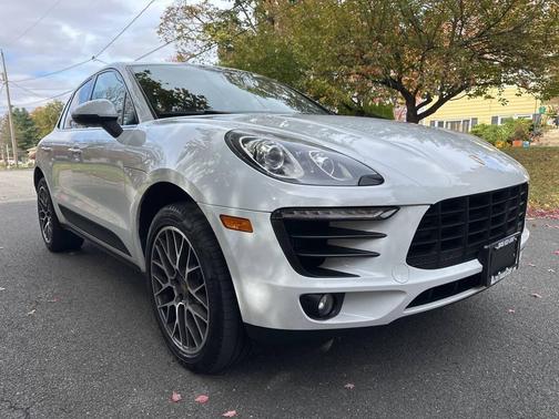 2016 Porsche Macan S