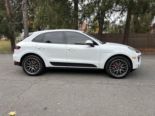 2018 Porsche Macan Base AWD 4dr SUV