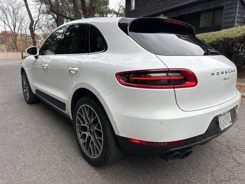 2018 Porsche Macan Base AWD 4dr SUV
