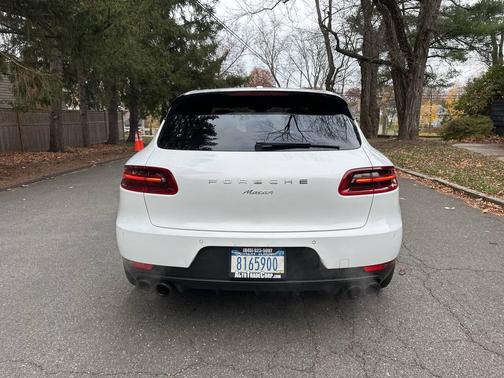 2018 Porsche Macan Base AWD 4dr SUV