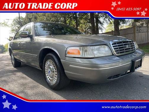 2000 Ford Crown Victoria Base
