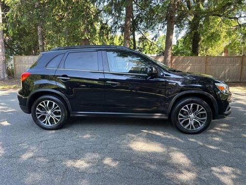 Labrador Black Metallic 2018 Mitsubishi Outlander Sport 2.4 SEL