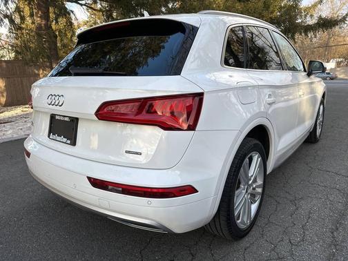 2020 Audi Q5 45 Premium Plus