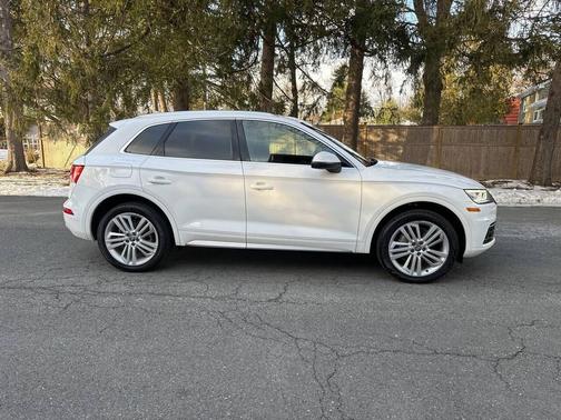 2020 Audi Q5 45 Premium Plus