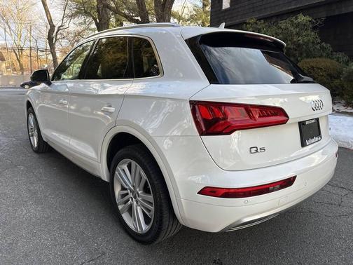 2020 Audi Q5 45 Premium Plus