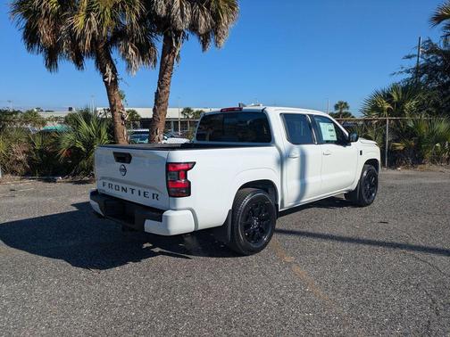 Glacier White 2026 Nissan Frontier SV