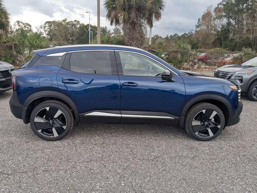 Deep Blue Pearl 2026 Nissan Kicks SR