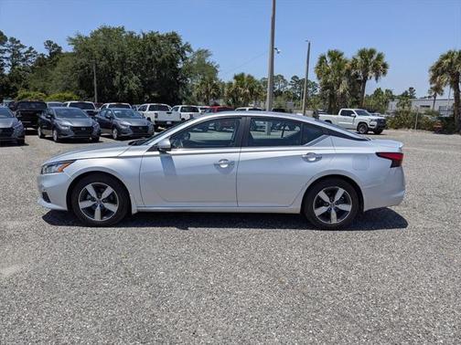 2021 Nissan Altima 2.5 SV