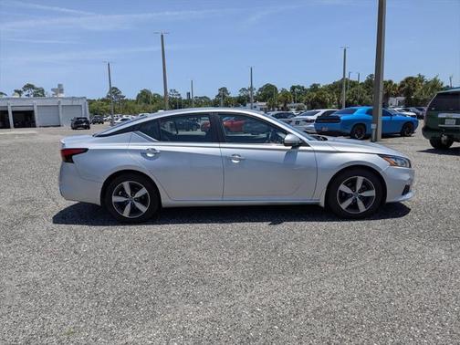 2021 Nissan Altima 2.5 SV