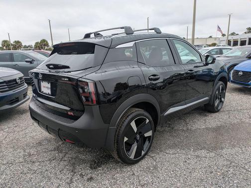 Super Black 2026 Nissan Kicks SR