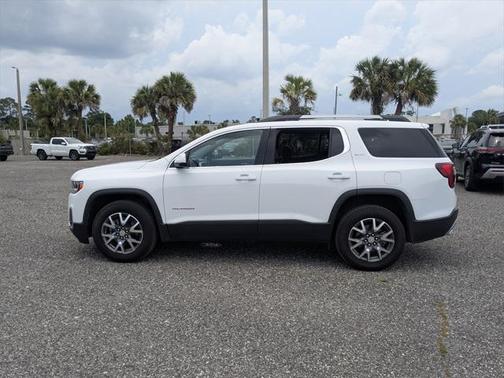 2023 GMC Acadia AWD SLT