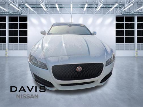 2017 Jaguar XF 35t Premium