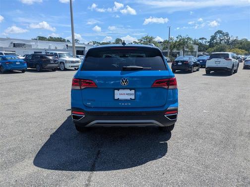 2024 Volkswagen Taos 1.5T SE