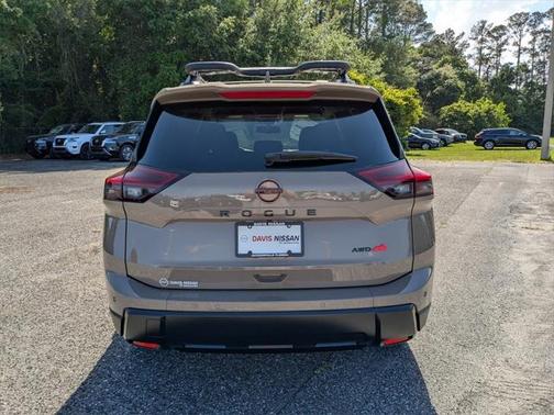 2025 Nissan Rogue Rock Creek