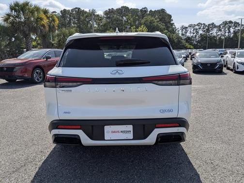 2024 INFINITI QX60 Luxe