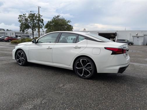2024 Nissan Altima SR FWD