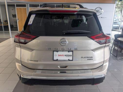 Champagne Silver Metallic 2026 Nissan Rogue Platinum