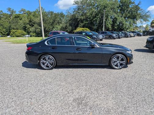 2024 BMW 330 i
