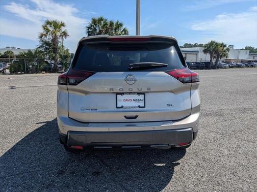 2025 Nissan Rogue SL