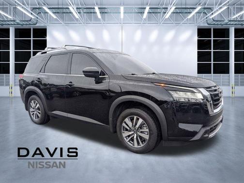 Super Black 2024 Nissan Pathfinder SL FWD