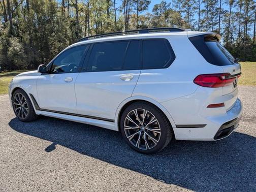 2020 BMW X7 M50i