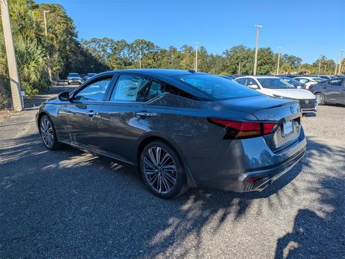 2025 Nissan Altima 2.5 SL