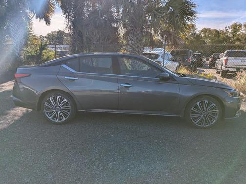 2025 Nissan Altima 2.5 SL