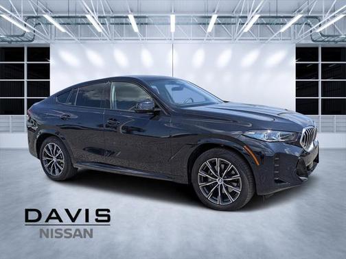 2025 BMW X6 xDrive40i