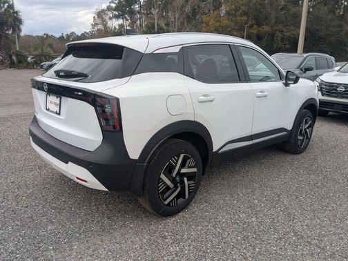 Fresh Powder 2026 Nissan Kicks SV