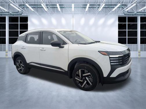Fresh Powder 2026 Nissan Kicks SV