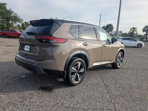 2025 Nissan Rogue SL