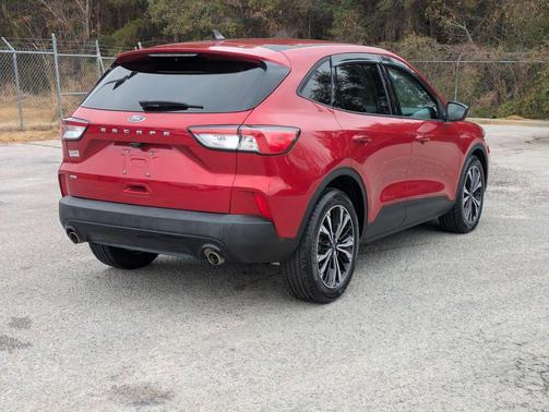 2021 Ford Escape SE