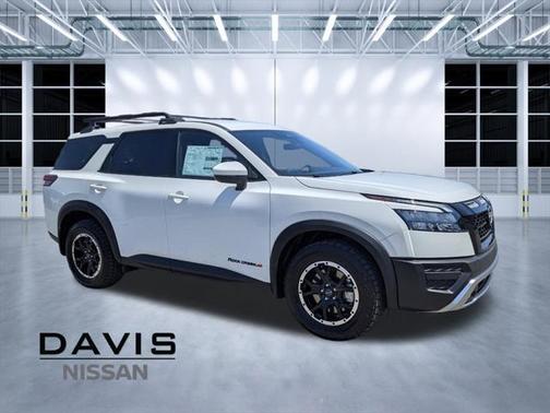 2025 Nissan Pathfinder Rock Creek 4WD