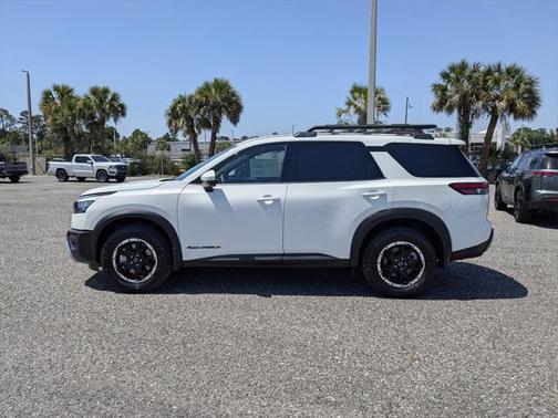 2025 Nissan Pathfinder Rock Creek 4WD