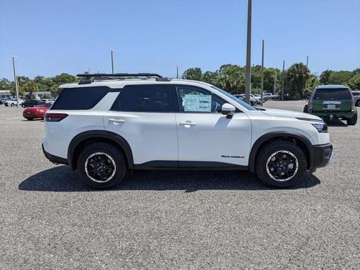 2025 Nissan Pathfinder Rock Creek 4WD