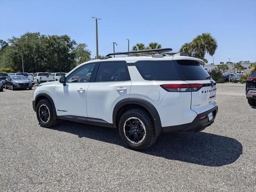 2025 Nissan Pathfinder Rock Creek 4WD