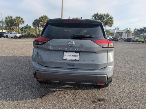2025 Nissan Rogue SL