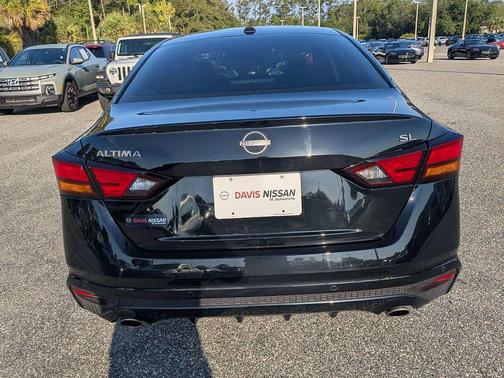 Super Black 2024 Nissan Altima 2.5 SL