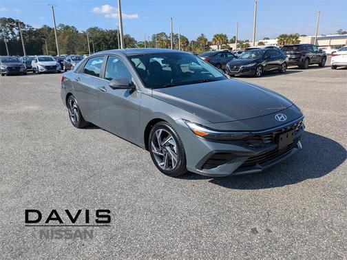 2024 Hyundai ELANTRA Limited