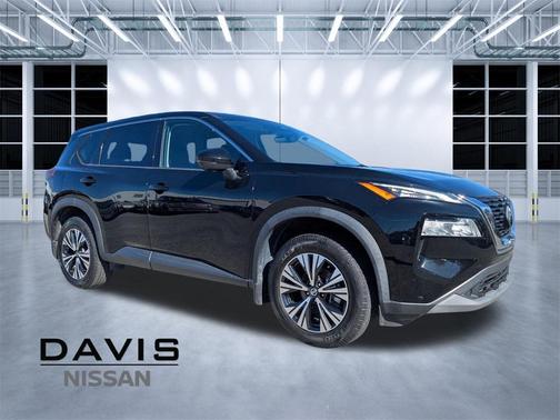 2022 Nissan Pathfinder SL 4WD