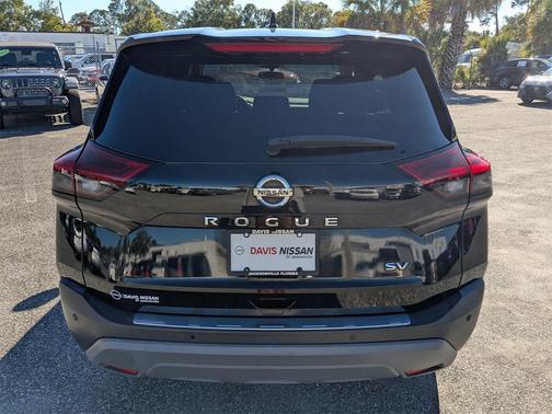 2022 Nissan Pathfinder SL 4WD