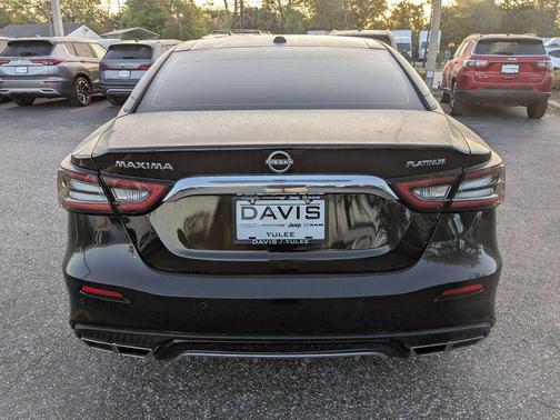 Super Black 2023 Nissan Maxima 3.5 Platinum