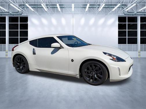 2018 Nissan 370Z Base