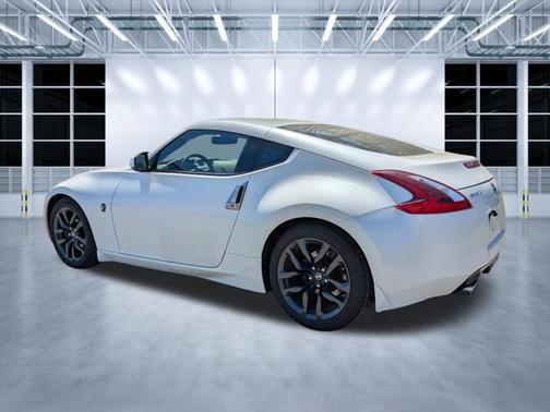 2018 Nissan 370Z Base