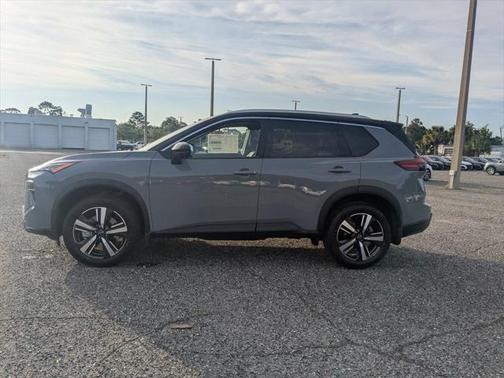2025 Nissan Rogue SL